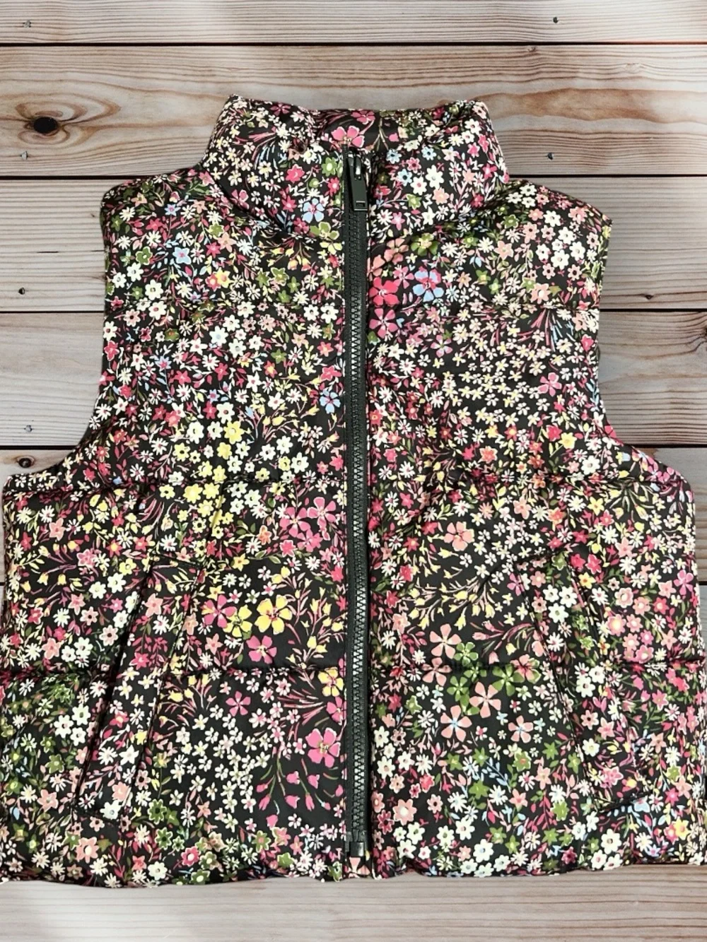 GAP Kids Multi Color Floral Puffer Vest Medium 8-9